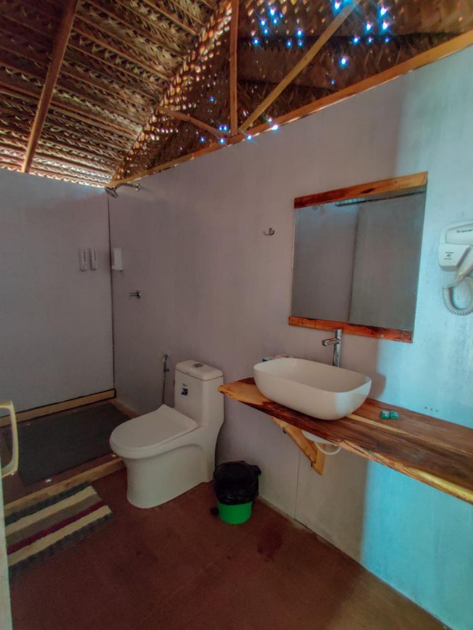 Lost Monk Beach Cottage Арамбол Екстериор снимка